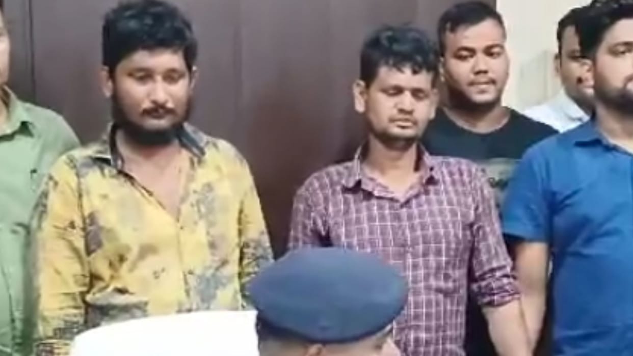 Ganja worth 1.6 crore rupees recovered from container going from Assam to Sultanpur