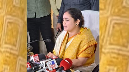 UP: Aparna spoke after a long silence, clarified about her displeasure, said that keeping things in the family
