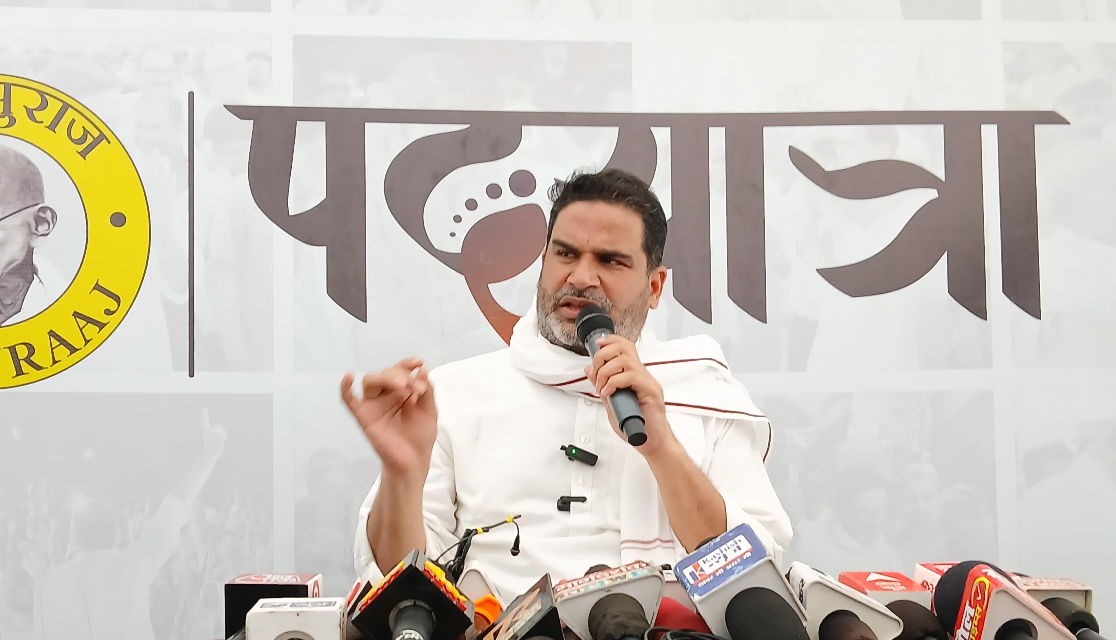 Bihar Politics: Tejashwi Yadav visits Muzaffarpur; takes a dig at CM Nitish, PM Modi and Prashant Kishore