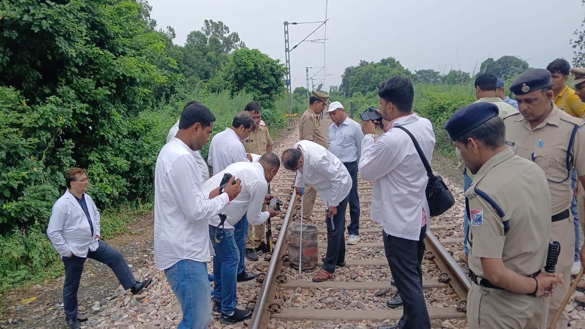 Kalindi Express, Reality known by recreating the scene, forensics sent 10 samples for investigation