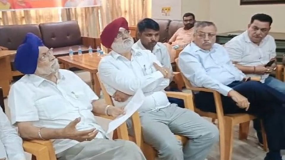 Former MLA Harbhajan Singh Cheema said that sexual crimes are increasing due to eating hot food