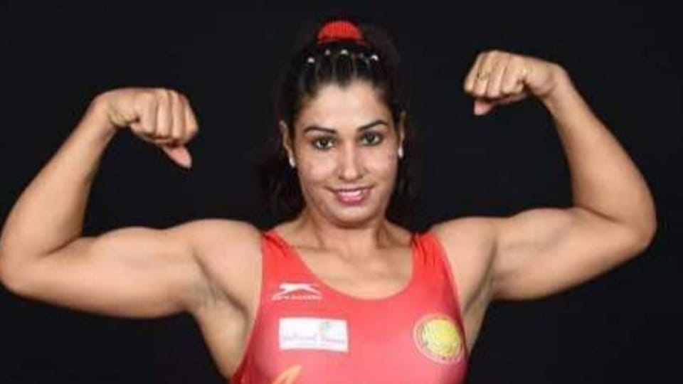 Baghpat: Baghpat's daughter-in-law Kavita will contest elections with Olympian Vinesh Phogat