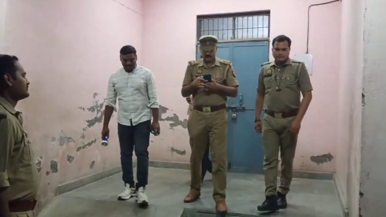 young man stabbed to death in dispute with shop owner in Ballia