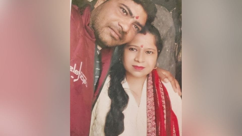 Husband and wife going to visit Kedarnath Dham died in a road accident