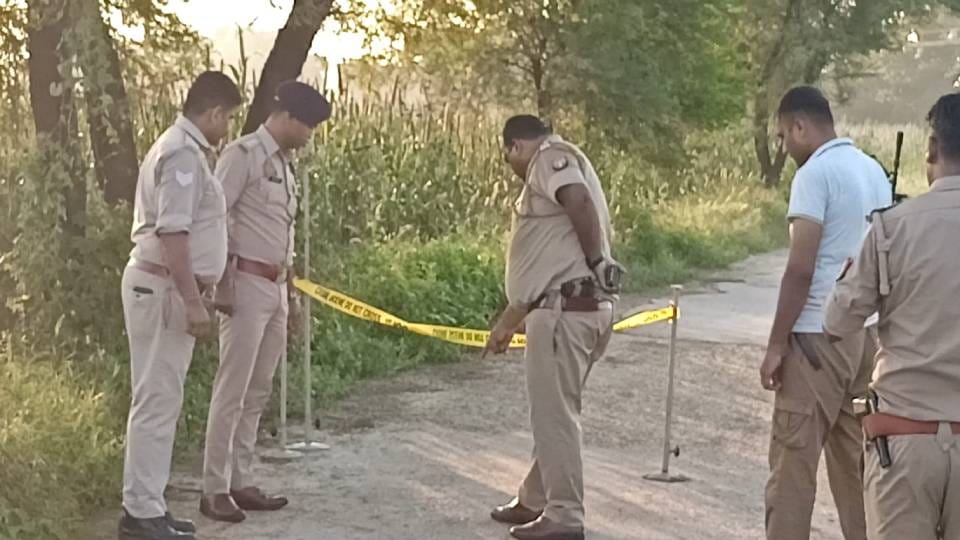 encounter with henchmen of mining mafia who shot constable in Agra Police arrested two of them