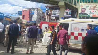 Sanjauli Mosque Dispute: शिमला में प्रदर्शन बेकाबू, पुलिस का लाठीचार्ज, पानी की बौछारें, देखिए तस्वीरें Himachal Shimla Masjid Controversy Protest Hindu Organizations Sanjauli Mosque Dispute