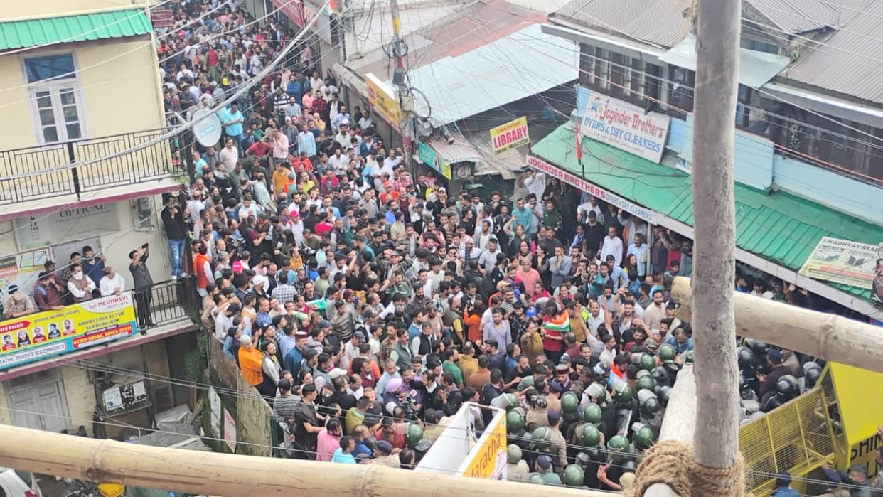 FIR lodged against 43 people including former mayor in Sanjauli mosque dispute case, police also released vide