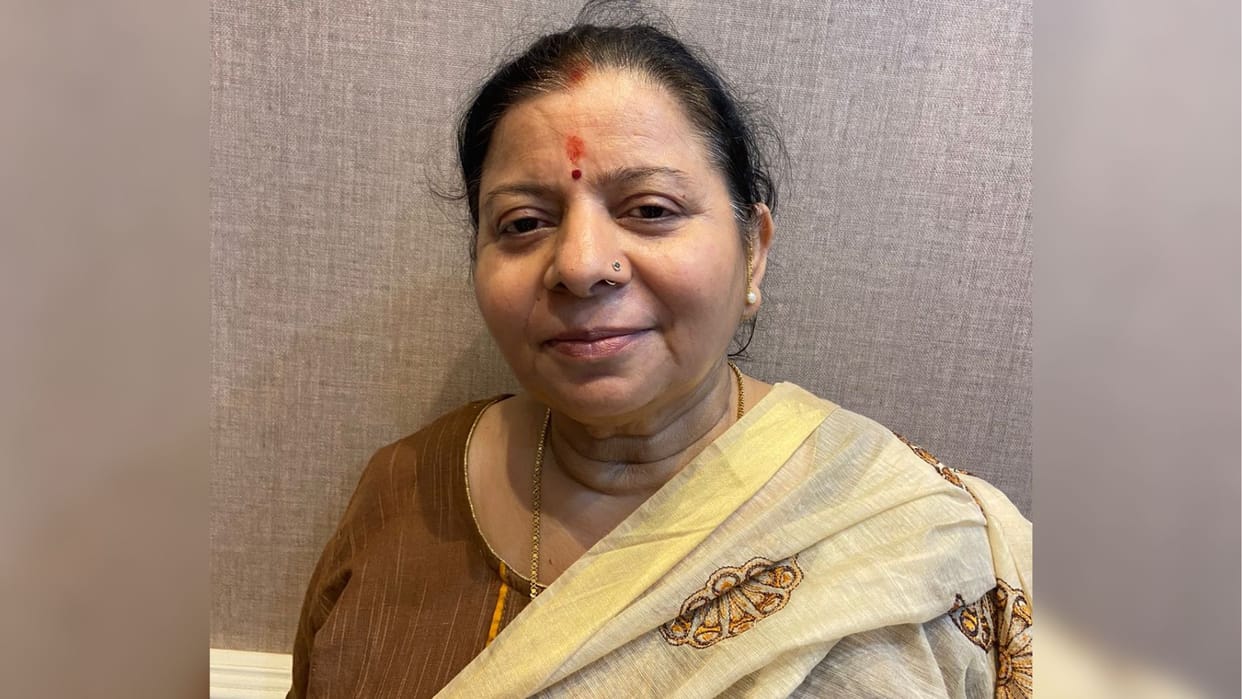 elder sister of Minister of State passed away family shouldered body became sad