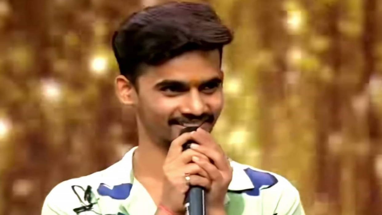 Bihar News Jai Jha of Saharsa shines in singing show Sa Re Ga Ma Pa will reach his village with team today