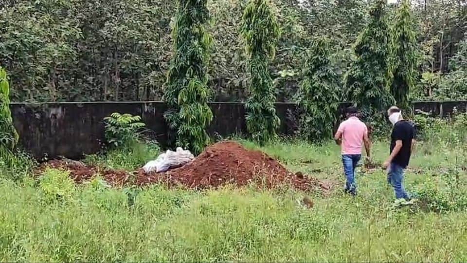 एसीएम विज्जा मडकाम का अंतिम संस्कार