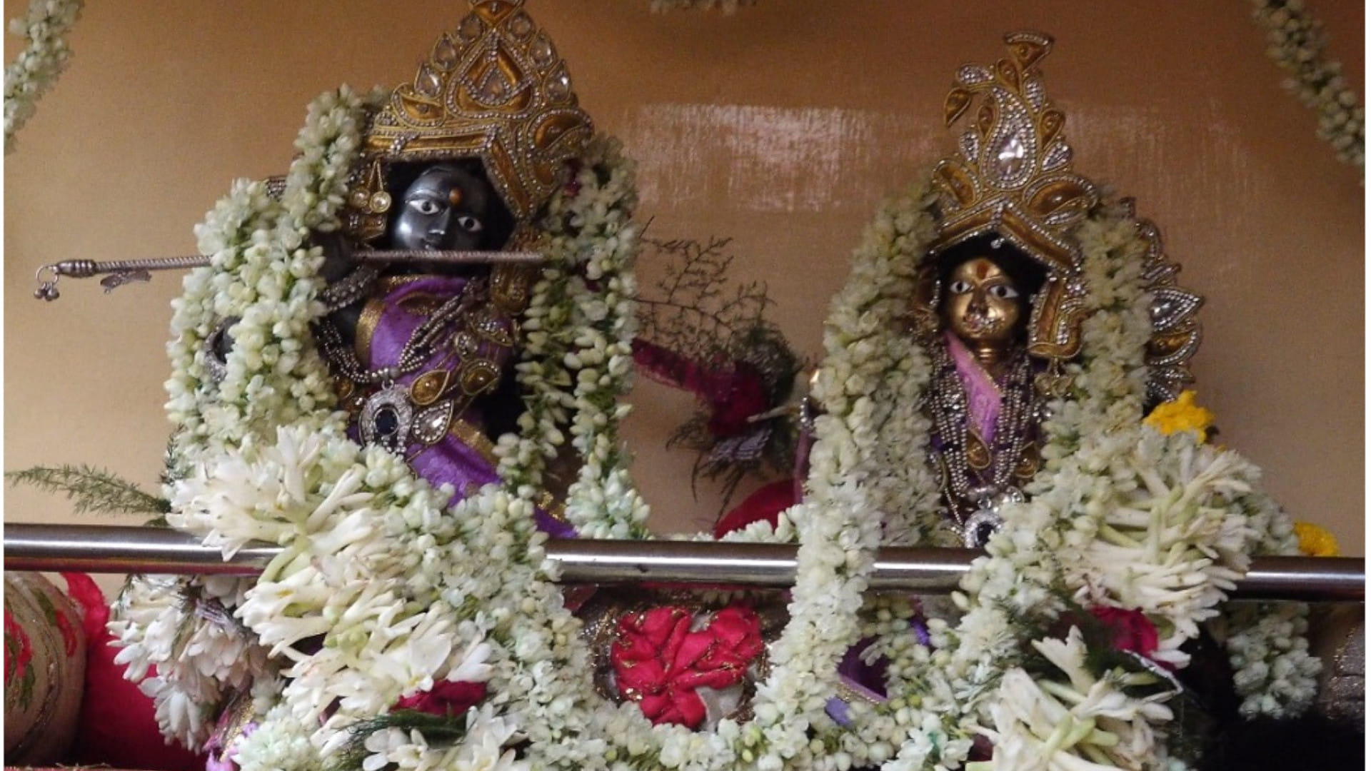 Radha Ashtami 2025 Remedies to Remove Obstacles in Marriage in hindi