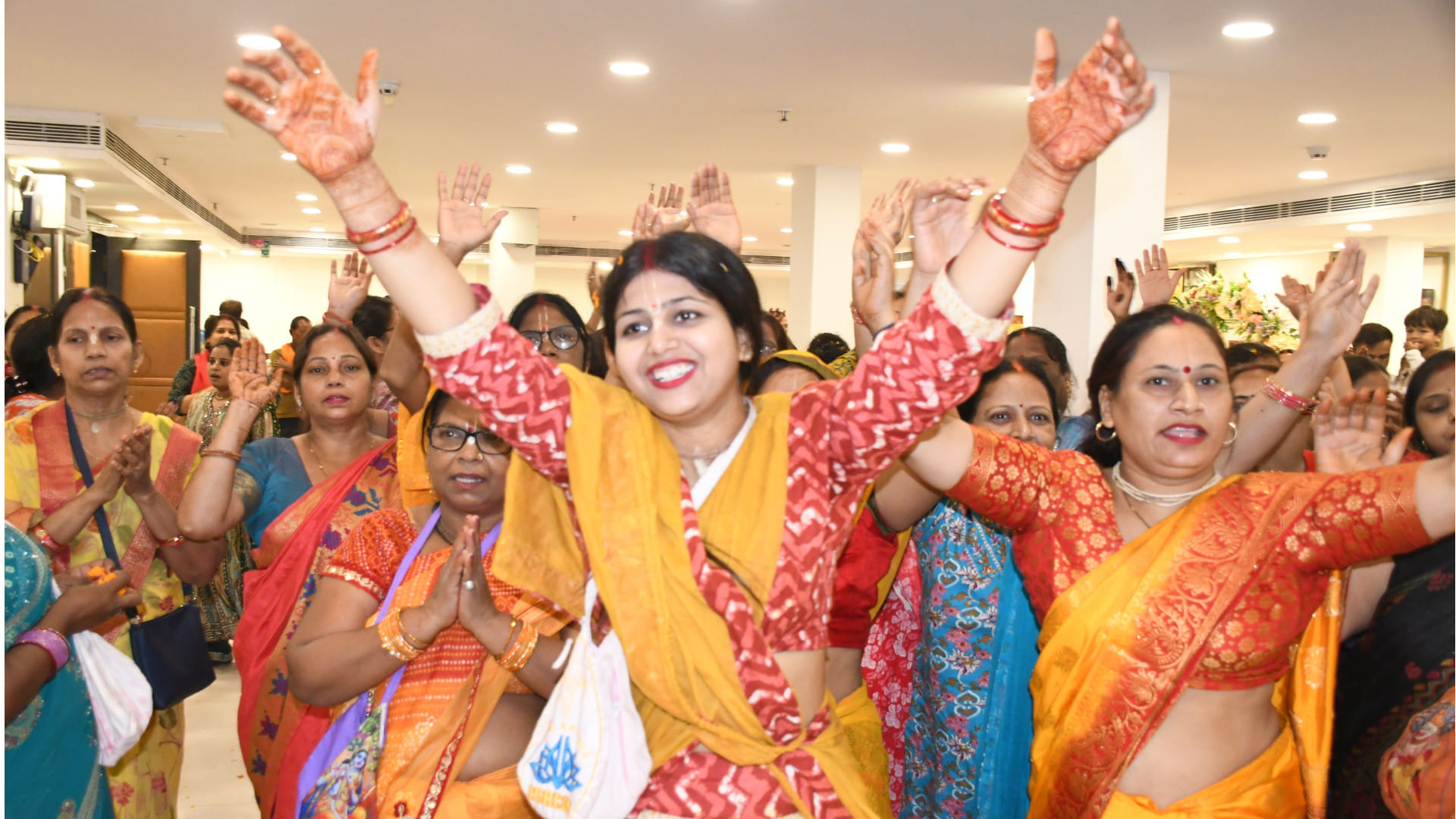 Devotees played Holi of Dadhikich on the occasion of Radhashtami festival in Gorakhpur.