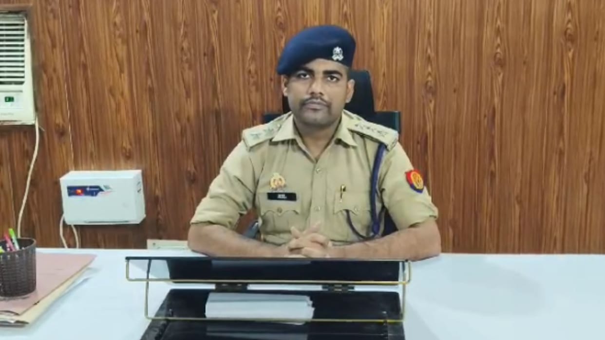 dead body of man found in roadside ditch in ballia