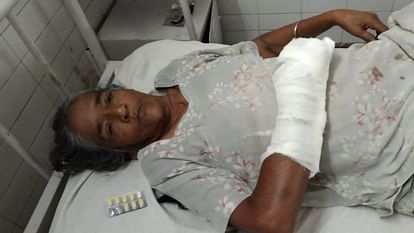 जगरांव में खूनी संघर्ष: डेरे पर कब्जे के विवाद में दो पक्षों में चली तलवारें, व्यक्ति की उंगलियां कटी dispute over possession of Dera in Jagraon two parties attacked with swords many injured