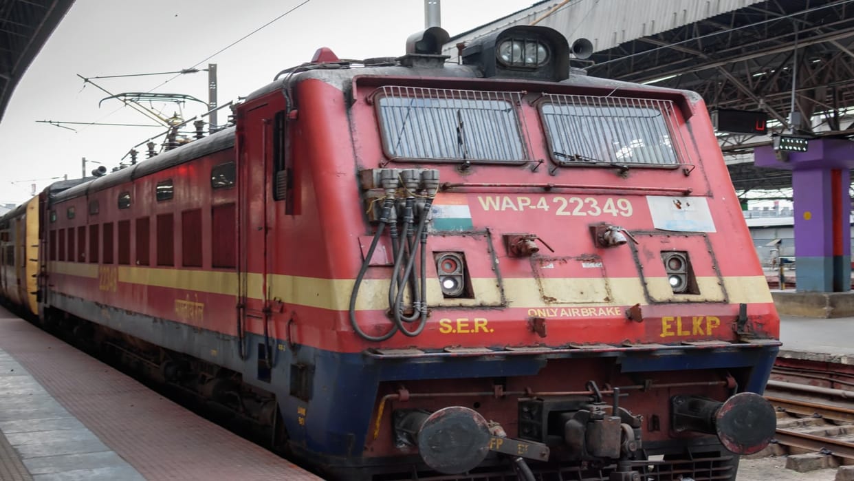 how to book your train ticket kaise book kare