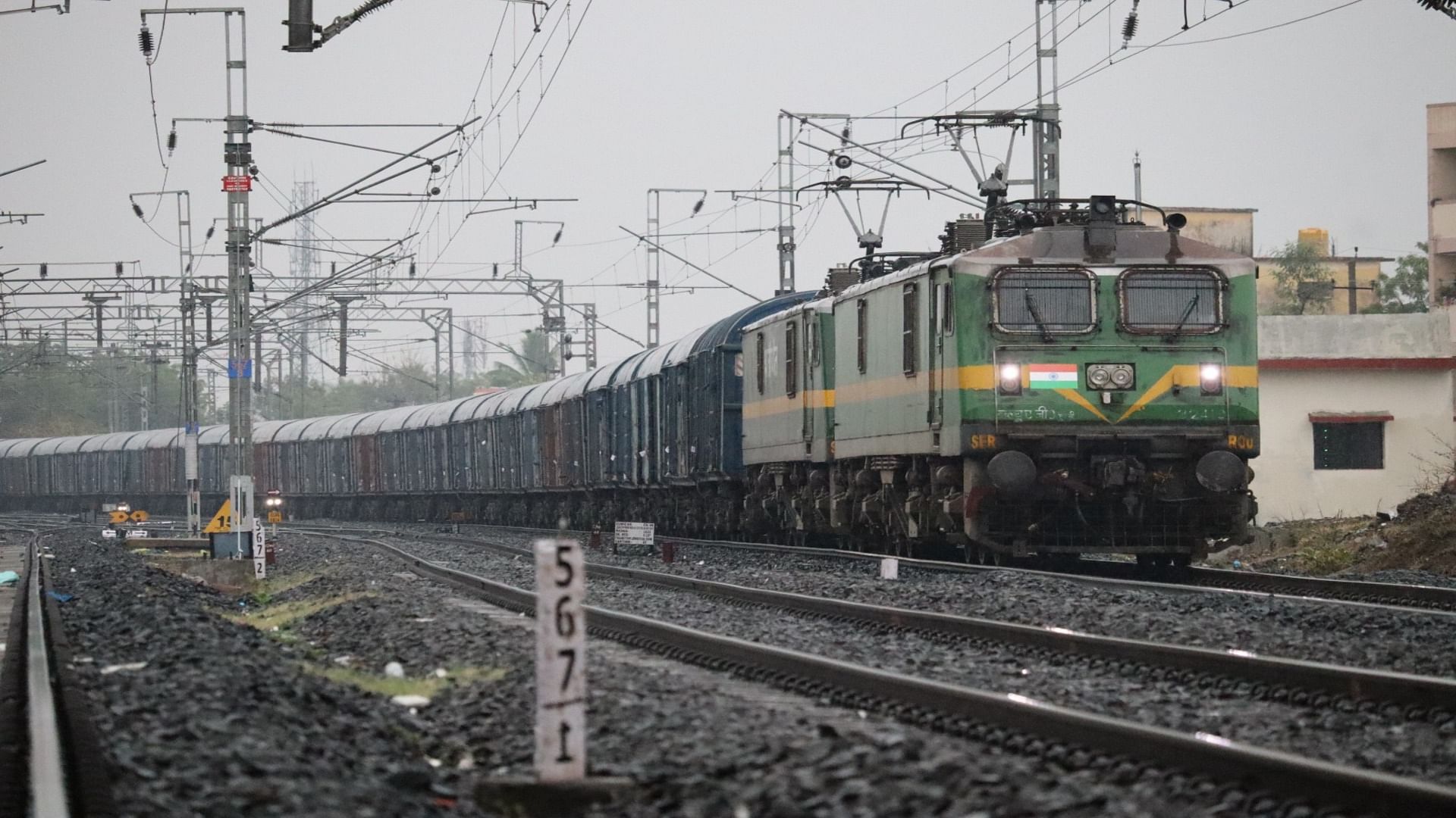Special trains for holi 2025 check routes and train number name indian