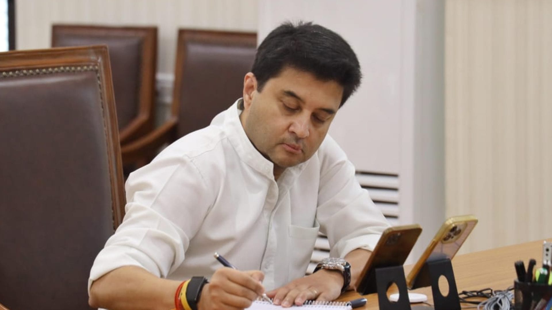 ज्योतिरादित्य सिंधिया।