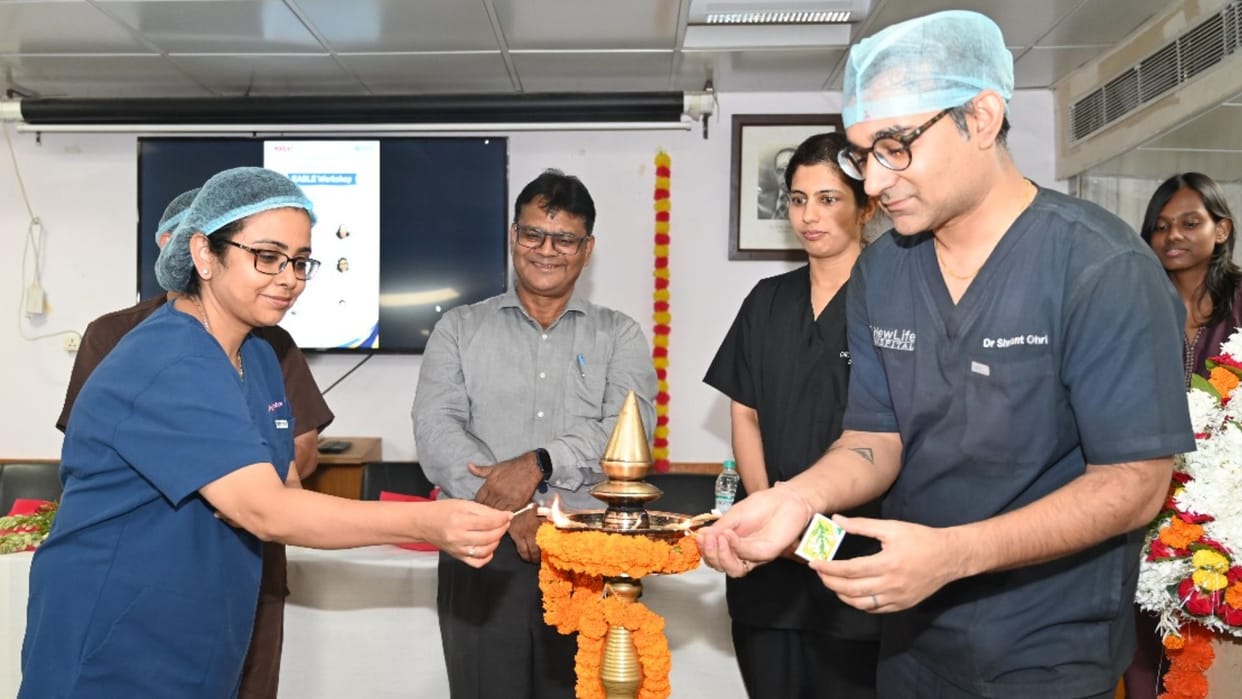BHU Doctors watched live surgery learnt details risk of pain and infection is also low