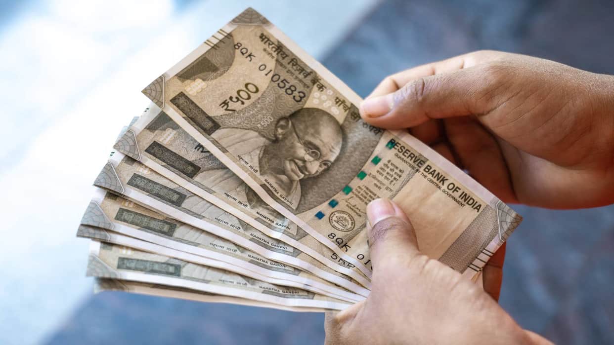 Govt scheme invest in ppf scheme and get rs crores on maturity with guaranteed return know its all benefits
