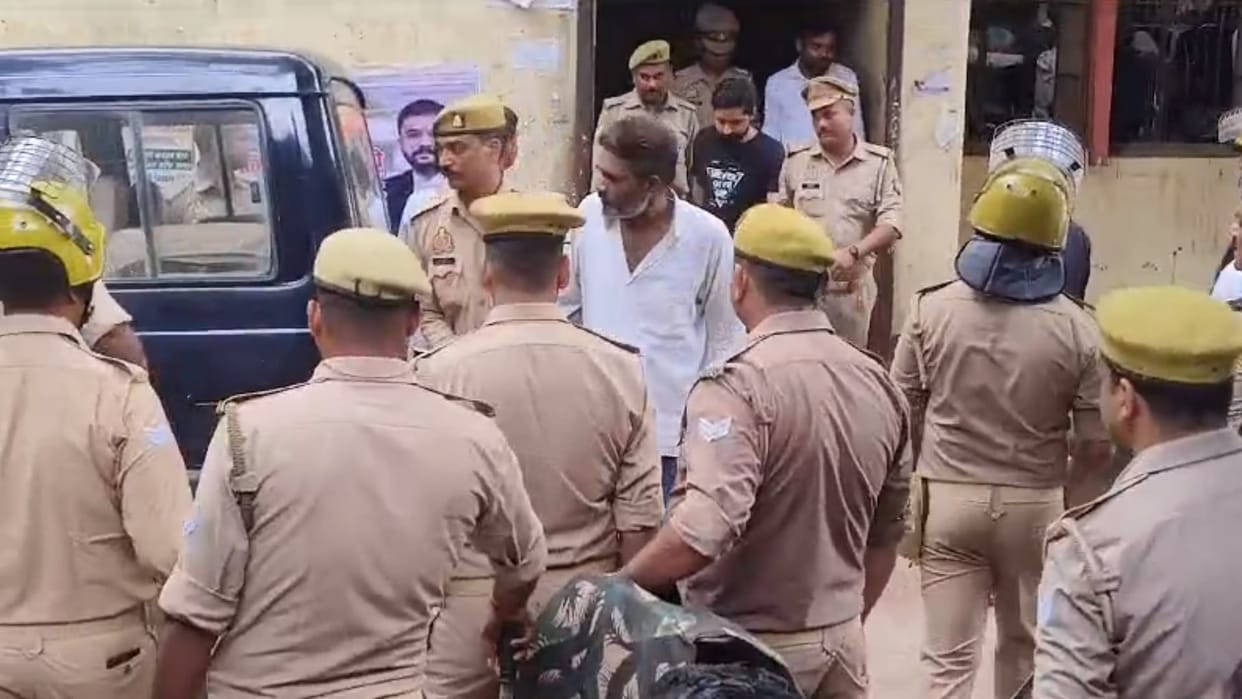Five accused of Sultanpur robbery case presented in court.