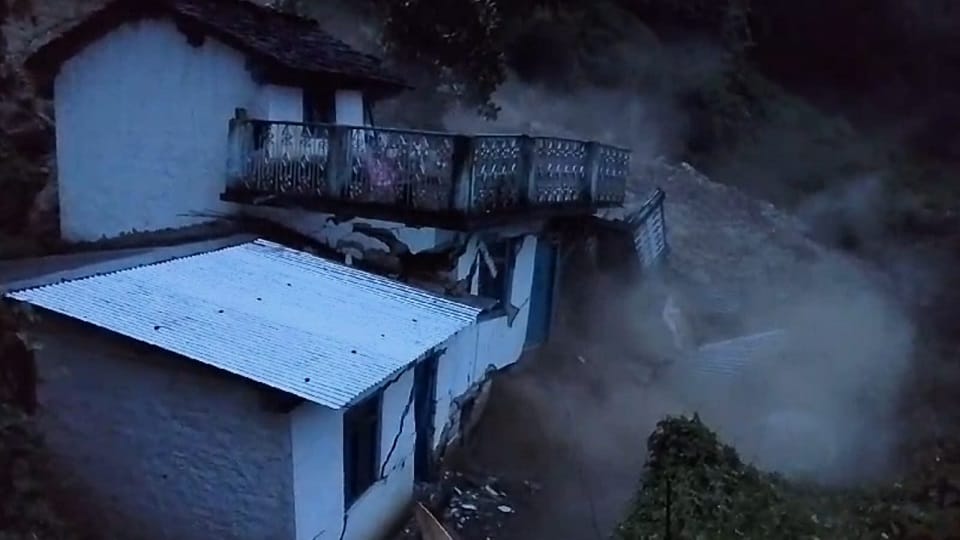 House and Panchayat house demolished in Mangad village due to heavy landslide