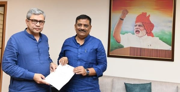 Bihar News : Jdu party Sanjay Jha demand from pm modi railway minister Ashwini vaishnav