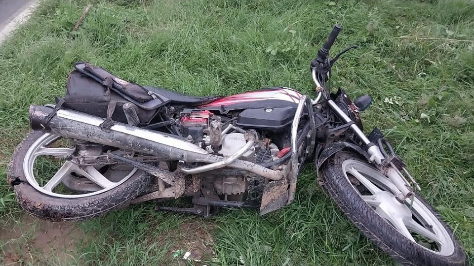 UP News: Trucks were moving back and forth, bike was in between, father and daughter died