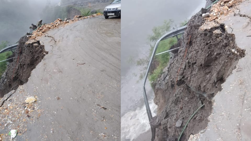 Uttarakhand Weather Update Heavy Rainfall Red alert in many districts school will remain closed everywhere