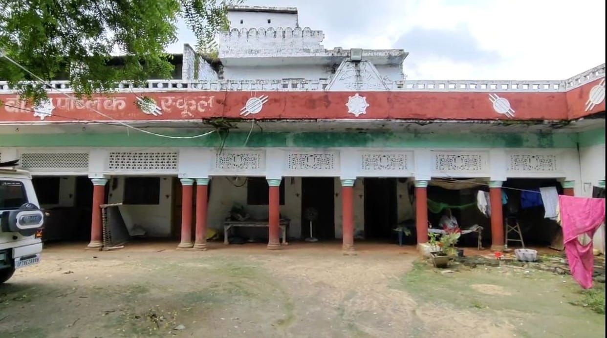A religious conversion factory was run in Fatehpur, more than 50 cases and 400 accused