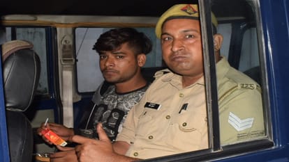 Meerut: Scrap businessman had told about theft of Rs 20 lakh, when the thief was caught, found gold biscuits