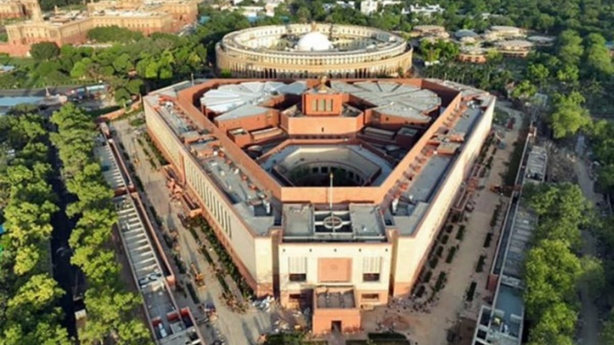 Parliament: लोकसभा में राष्ट्रीय गौरव कानून समेत कई विधेयक पेश करने की तैयारी में सरकार, नए बिल किए सूचीबद्ध