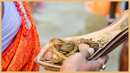 Pitru Paksha 2024 Women Perform Pind daan Shradh Rules Pind Dan Kaun Kar Sakta Hai in Hindi