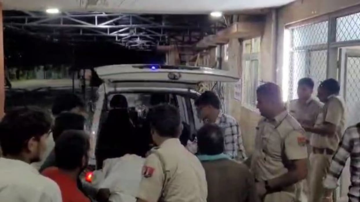 Alwar News: Young man committed suicide by hanging himself in the hotel, was living here for a month
