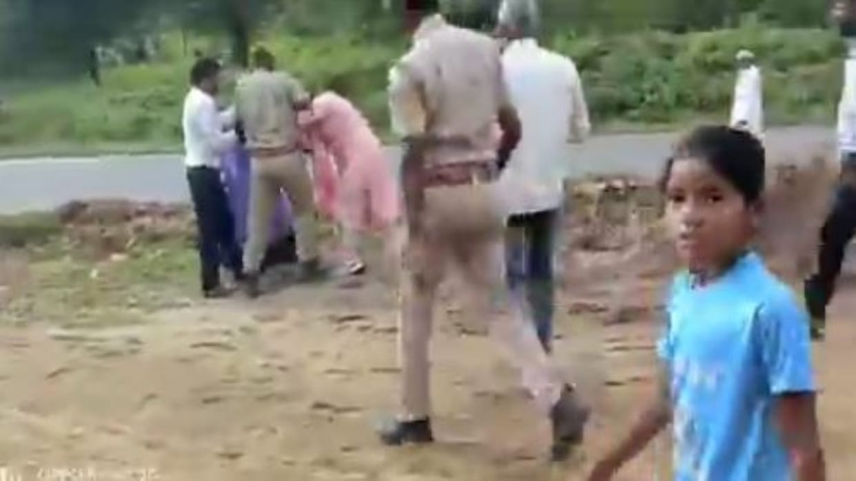 Karauli: Indecency with SDM during removal of encroachment in Todabhim, SP took cognizance of police negligenc
