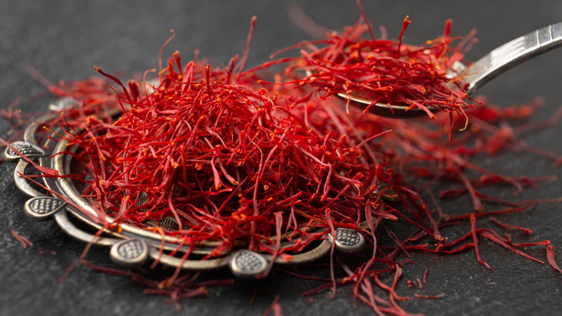 What Is Saffron kesar and Why Is It Worlds most expensive spice news in hindi