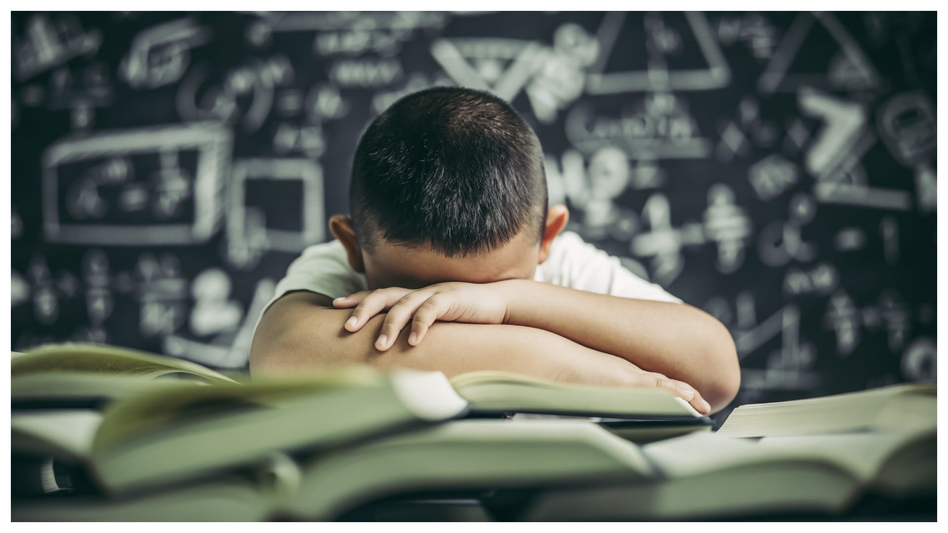 Scolionophobia Fear of School in children know What is scolionophobia and its causes