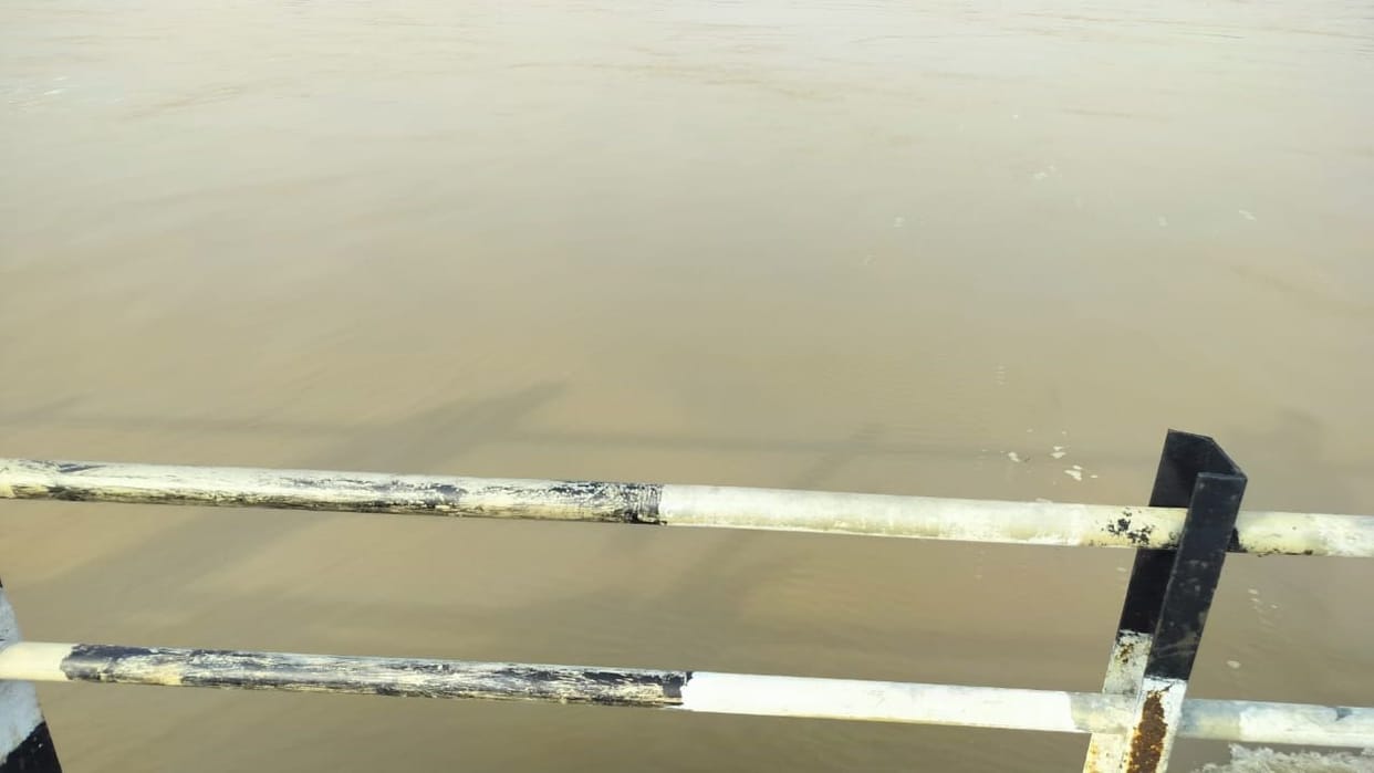 troubled by illness young man sent audio message to his uncle and jumped into river In Lucknow