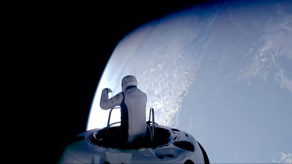 Tech billionaire Isaacman returns safely to Earth after space trip know all updates in hindi