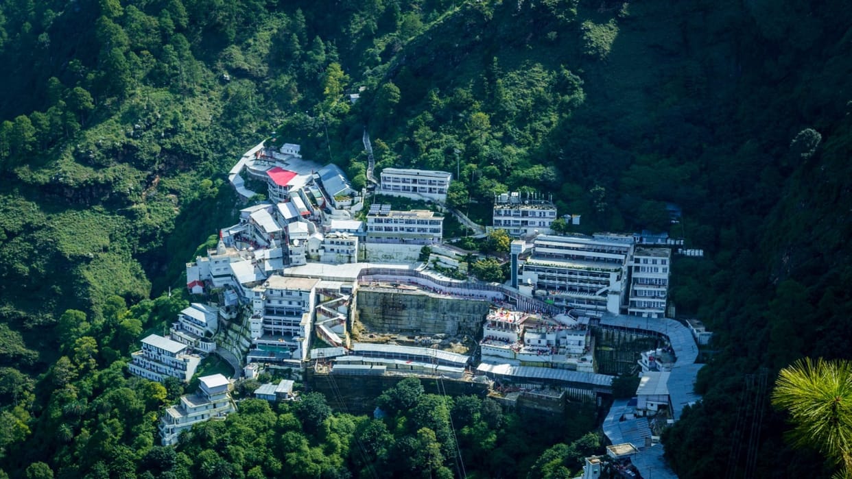 IRCTC Vaishno Devi Tour Package For December Know Price, Duration And Facilities