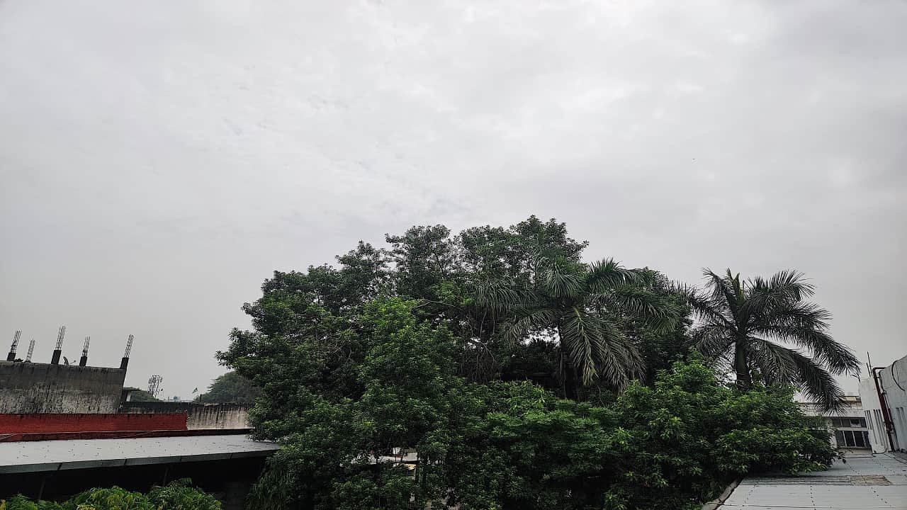 Heavy hailstorm along with rain in these districts including Lakhimpur Kheri