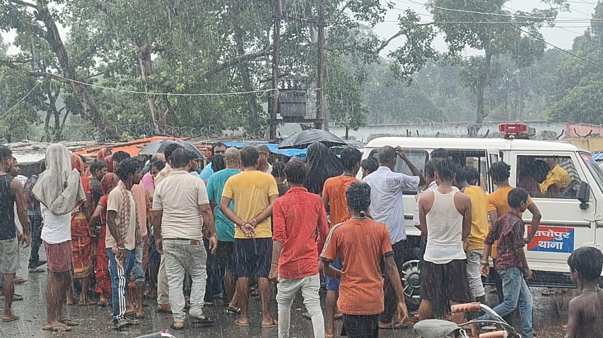Bihar News: Dead body of youth found in mango garden in Supaul, ruckus on NH in protest; Police investigation
