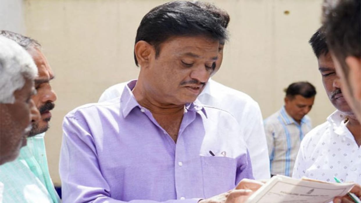 BJP MLA Munirathna taken into police custody over harassment, bribery and casteist abuse
