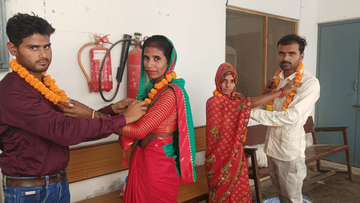dispute of husband wife resolved in Lok Adalat Shahjahanpur