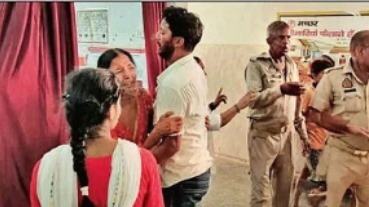 Mother died in road accident during returning home with daughter wedding stuff dies in accident
