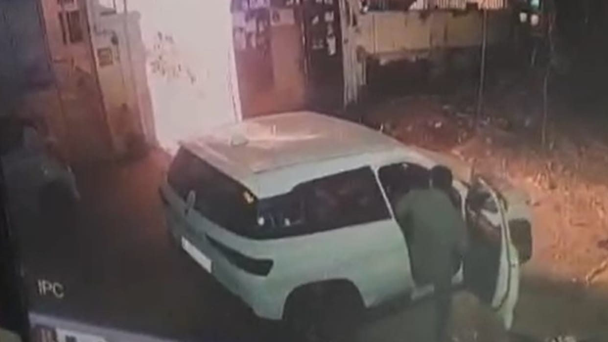 Girlfriend blocks the number of the crazy lover in gwalior