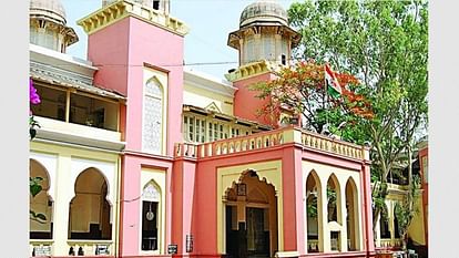 Indore: इंदौर के कर्बला मैदान पर अब नगर निगम का हक, कोर्ट ने सुनाया फैसला Indore: Indore's Municipal Corporation now has the right on Karbala ground, court gave its decision.