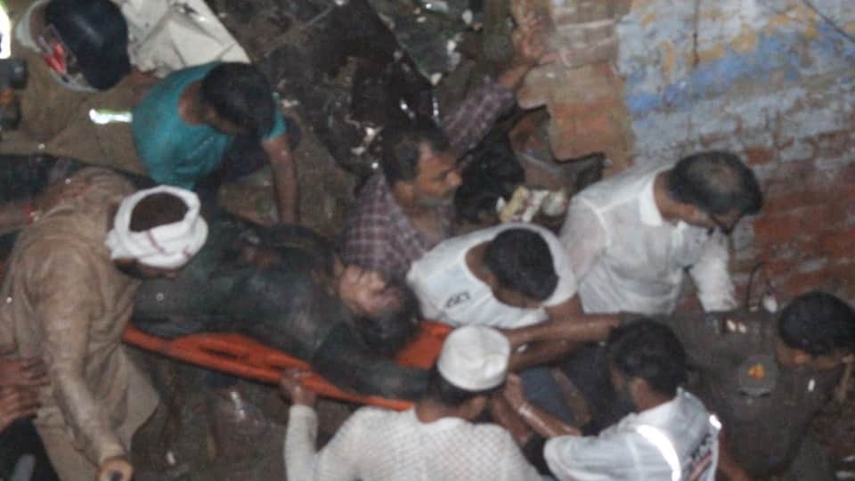 Meerut: Three-storey building collapsed in rain, 15 people buried under debris, 10 died, see photos
