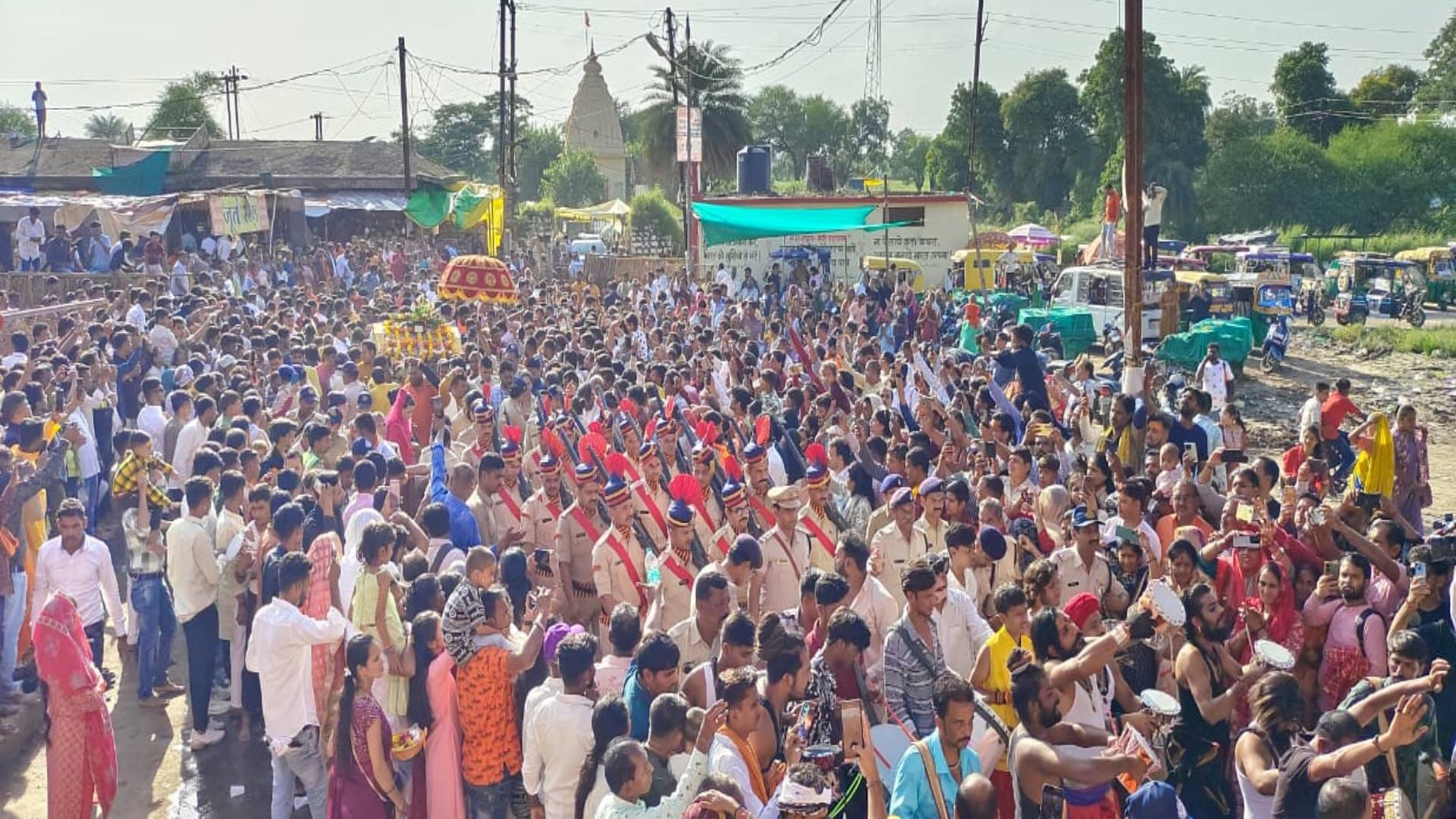 Kal Bhairav Savari Ujjain Baba Mahakal commander Kal Bhairav went on a city tour devotees joined