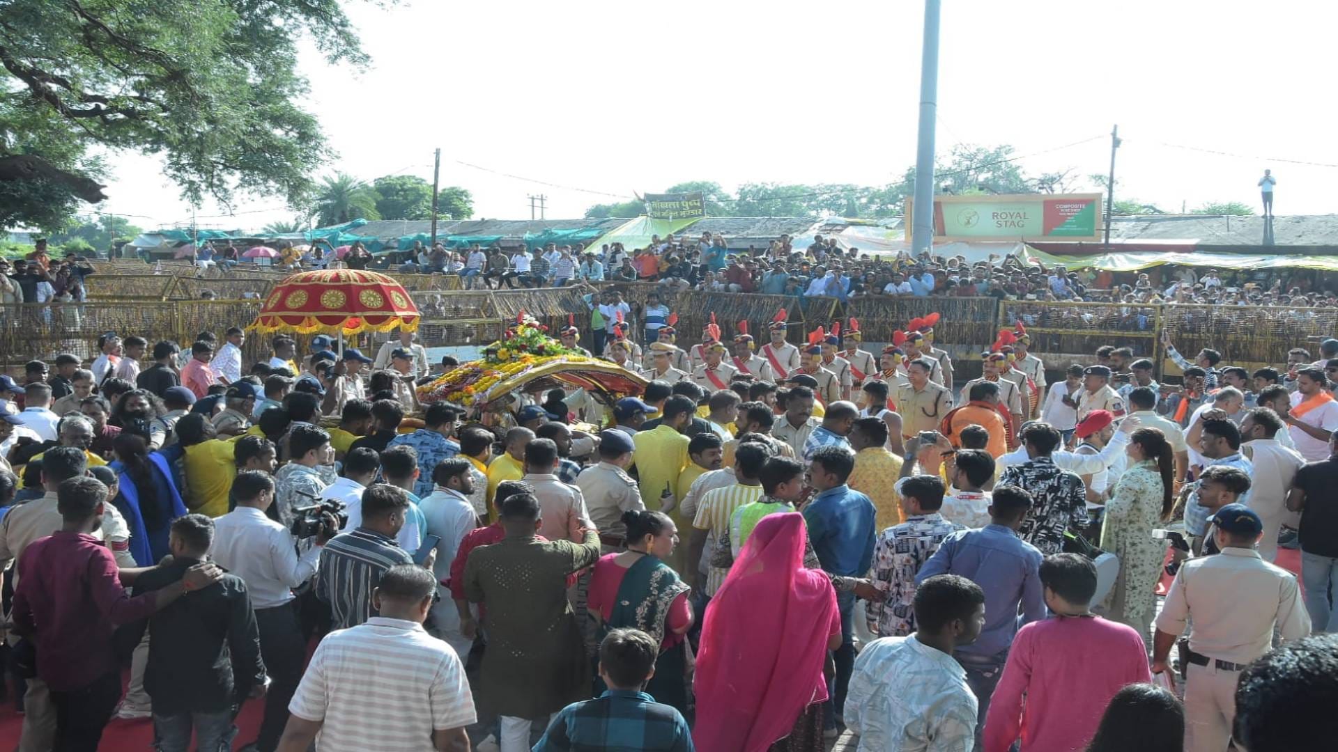 Kal Bhairav Savari Ujjain Baba Mahakal commander Kal Bhairav went on a city tour devotees joined