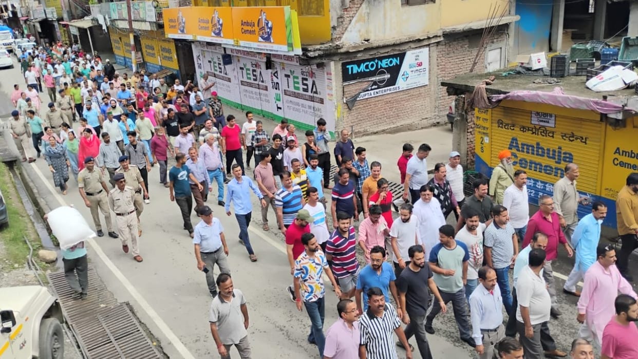 Hindu organizations protest in Sunni today on Sanjauli mosque illegal construction and movement of migrants, s